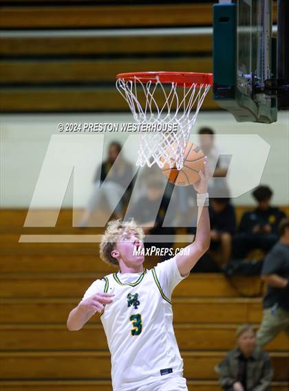 Thumbnail 2 in Oak Park @ Moorpark photogallery.