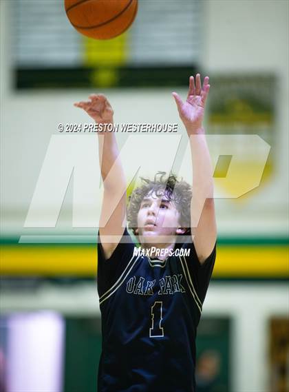 Thumbnail 3 in Oak Park @ Moorpark photogallery.