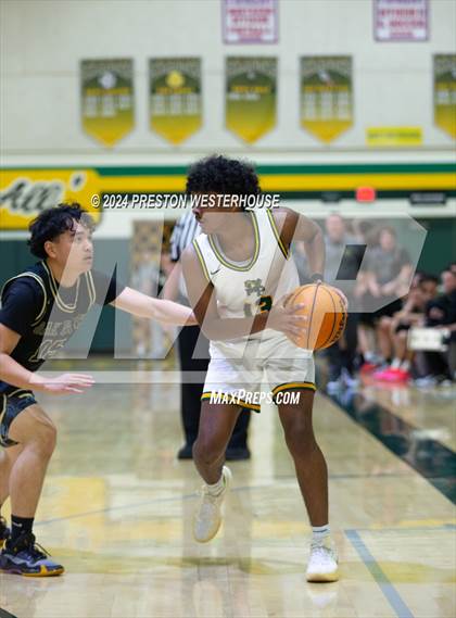 Thumbnail 3 in Oak Park @ Moorpark photogallery.