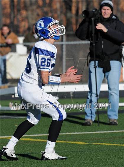 Thumbnail 1 in Masuk vs. Darien (CIAC Class L Semifinal) photogallery.