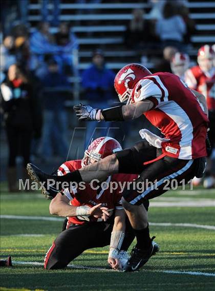 Thumbnail 2 in Masuk vs. Darien (CIAC Class L Semifinal) photogallery.