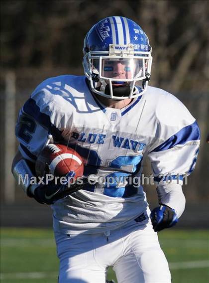Thumbnail 3 in Masuk vs. Darien (CIAC Class L Semifinal) photogallery.
