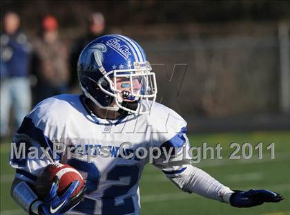 Thumbnail 1 in Masuk vs. Darien (CIAC Class L Semifinal) photogallery.