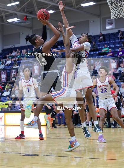 Thumbnail 2 in Martin vs. Duncanville (Whataburger Tournament) photogallery.