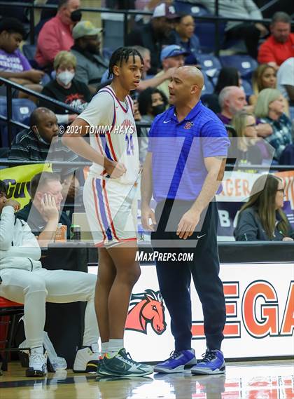 Thumbnail 1 in Martin vs. Duncanville (Whataburger Tournament) photogallery.