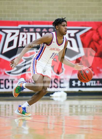 Thumbnail 3 in Martin vs. Duncanville (Whataburger Tournament) photogallery.