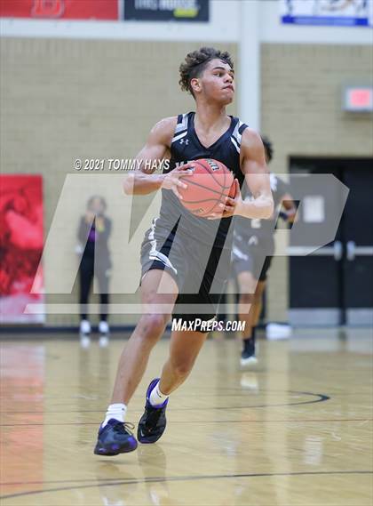 Thumbnail 3 in Martin vs. Duncanville (Whataburger Tournament) photogallery.