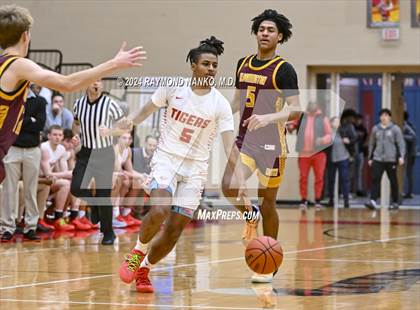 Thumbnail 2 in Bloomington North v Fishers (Fishers Holiday Classic)  photogallery.