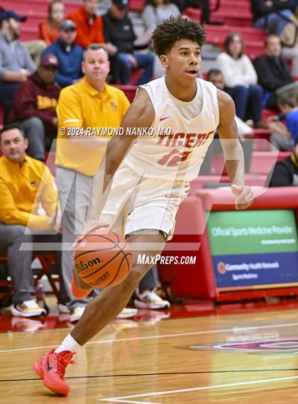 Thumbnail 2 in Bloomington North v Fishers (Fishers Holiday Classic)  photogallery.