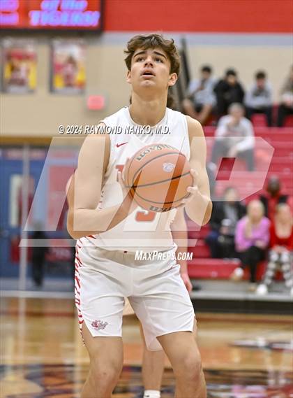 Thumbnail 3 in Bloomington North v Fishers (Fishers Holiday Classic)  photogallery.