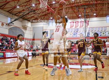 Thumbnail 1 in Bloomington North v Fishers (Fishers Holiday Classic)  photogallery.