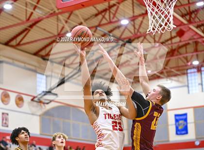 Thumbnail 1 in Bloomington North v Fishers (Fishers Holiday Classic)  photogallery.