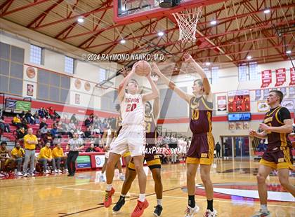Thumbnail 3 in Bloomington North v Fishers (Fishers Holiday Classic)  photogallery.