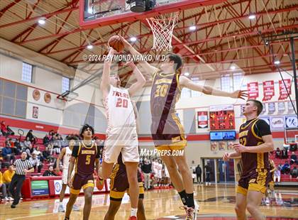 Thumbnail 2 in Bloomington North v Fishers (Fishers Holiday Classic)  photogallery.