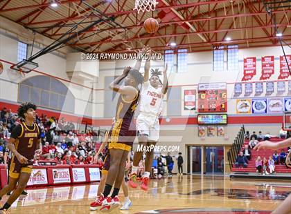 Thumbnail 3 in Bloomington North v Fishers (Fishers Holiday Classic)  photogallery.