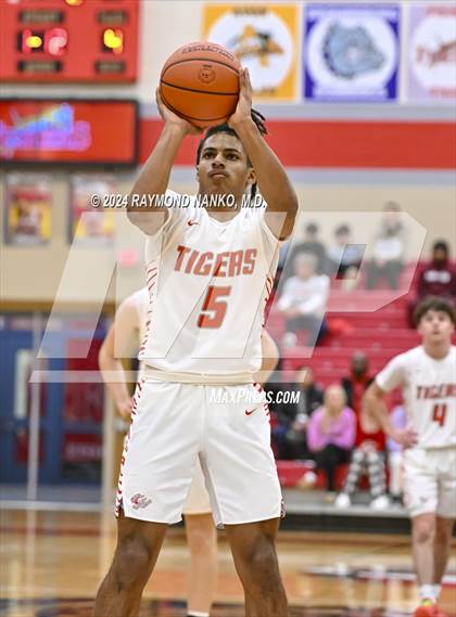 Thumbnail 1 in Bloomington North v Fishers (Fishers Holiday Classic)  photogallery.