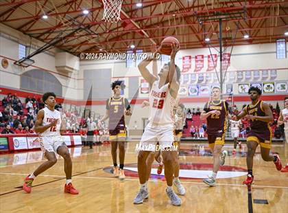 Thumbnail 3 in Bloomington North v Fishers (Fishers Holiday Classic)  photogallery.