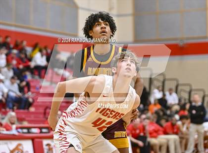 Thumbnail 3 in Bloomington North v Fishers (Fishers Holiday Classic)  photogallery.