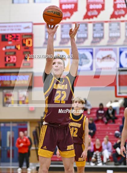 Thumbnail 2 in Bloomington North v Fishers (Fishers Holiday Classic)  photogallery.