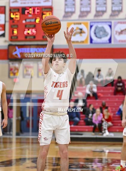 Thumbnail 1 in Bloomington North v Fishers (Fishers Holiday Classic)  photogallery.