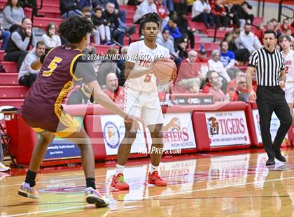 Thumbnail 3 in Bloomington North v Fishers (Fishers Holiday Classic)  photogallery.