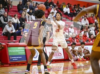 Thumbnail 2 in Bloomington North v Fishers (Fishers Holiday Classic)  photogallery.