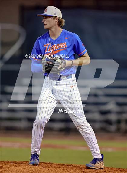Thumbnail 3 in Chilton County Senior Showcase photogallery.