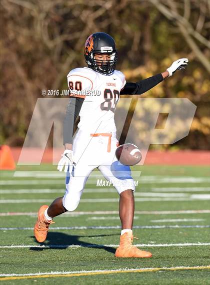Thumbnail 2 in Haldane vs. Tuckahoe (Section 1 Class D Final) photogallery.
