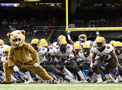 Thumbnail 1 in Edna Karr @ Neville (LHSAA Class 4A Final) photogallery.