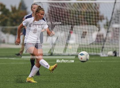 Thumbnail 3 in Twin Falls vs Canyon Ridge (IHSAA 4A State Playoff)  photogallery.