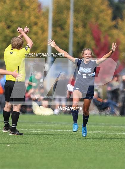 Thumbnail 3 in Twin Falls vs Canyon Ridge (IHSAA 4A State Playoff)  photogallery.