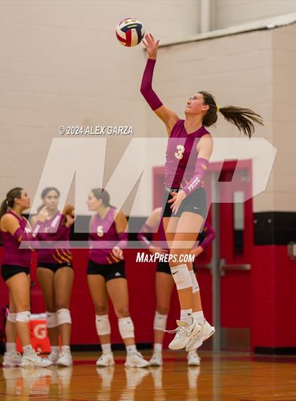 Thumbnail 2 in Johnson vs. Dripping Springs photogallery.