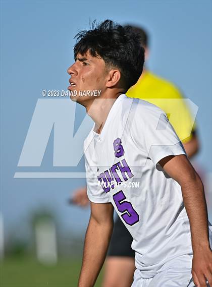 Thumbnail 2 in Denver South vs Chatfield photogallery.