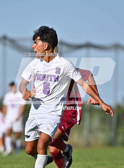 Thumbnail 2 in Denver South vs Chatfield photogallery.