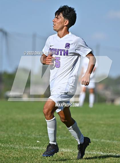Thumbnail 2 in Denver South vs Chatfield photogallery.