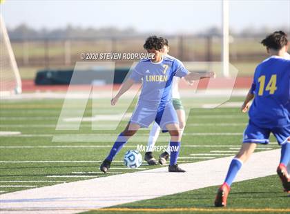 Thumbnail 2 in Hilmar vs. Linden (CIF SJS D4 Final) photogallery.