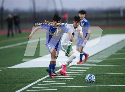 Thumbnail 2 in Hilmar vs. Linden (CIF SJS D4 Final) photogallery.