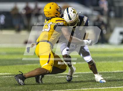 Thumbnail 2 in Bishop McNamara @ Moody photogallery.