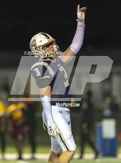Thumbnail 3 in Bishop McNamara @ Moody photogallery.