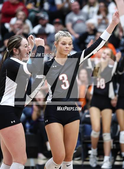 Thumbnail 2 in Mineral Wells vs Springtown (UIL Area playoff) photogallery.
