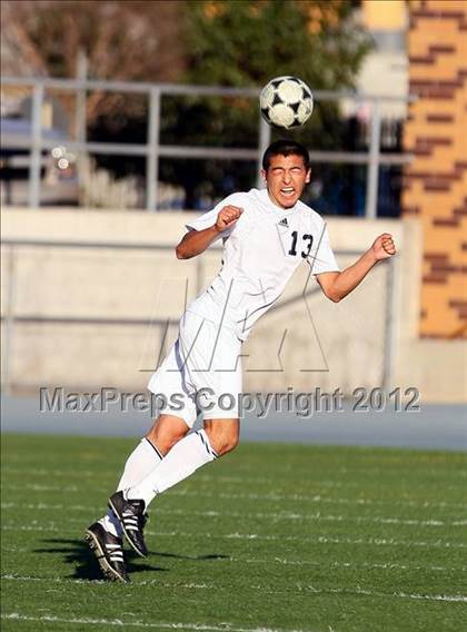 Thumbnail 2 in Loyola vs. Harvard-Westlake photogallery.