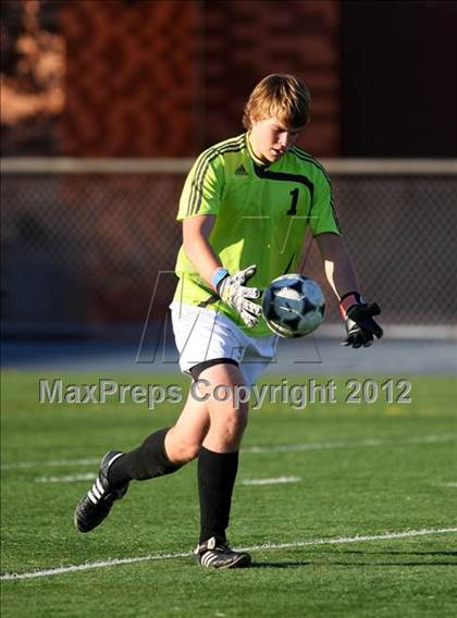 Thumbnail 3 in Loyola vs. Harvard-Westlake photogallery.