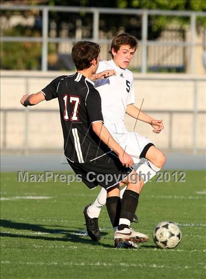 Thumbnail 1 in Loyola vs. Harvard-Westlake photogallery.