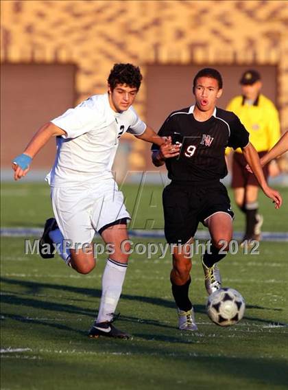 Thumbnail 3 in Loyola vs. Harvard-Westlake photogallery.