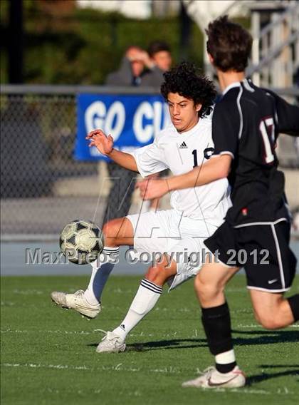 Thumbnail 2 in Loyola vs. Harvard-Westlake photogallery.
