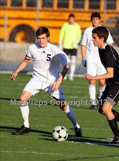 Thumbnail 1 in Loyola vs. Harvard-Westlake photogallery.