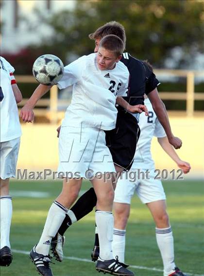 Thumbnail 2 in Loyola vs. Harvard-Westlake photogallery.