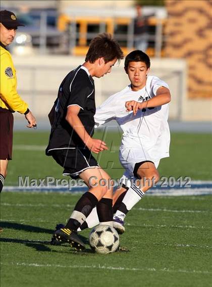 Thumbnail 1 in Loyola vs. Harvard-Westlake photogallery.