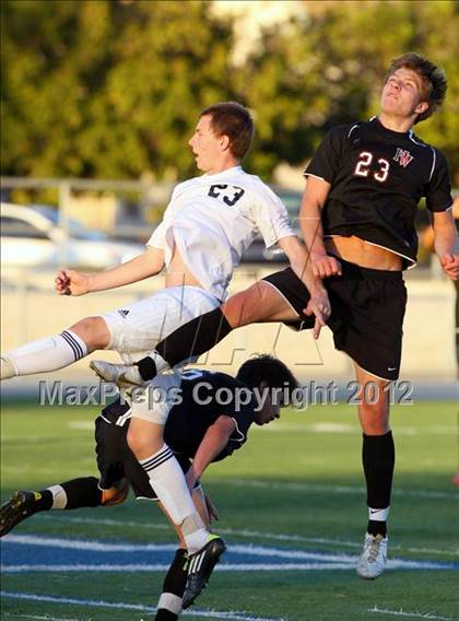 Thumbnail 3 in Loyola vs. Harvard-Westlake photogallery.