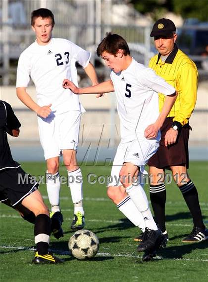 Thumbnail 1 in Loyola vs. Harvard-Westlake photogallery.